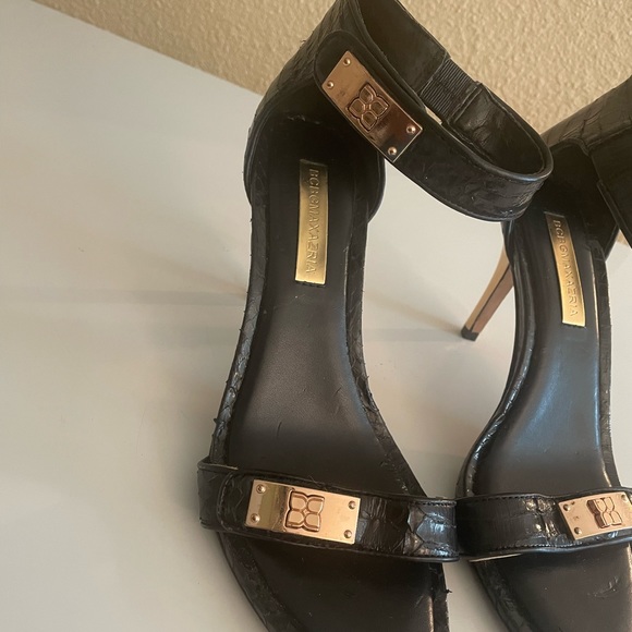 BCBG Maxazria black python print Sandals for women - Picture 5 of 5